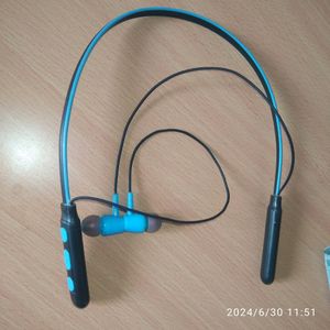 Blututh ear Phone