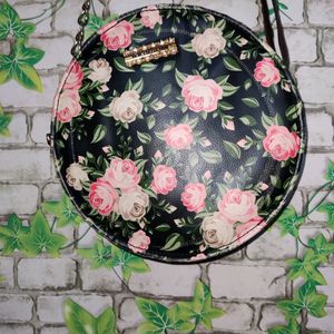 Beautiful Floral Sling Bag 😍