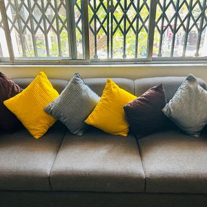 6 Cushions With Covers