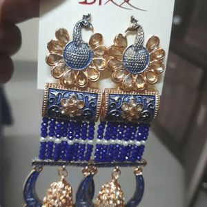 🦋 BRAND NEW GRAND EARINGS WITH PEACOCK DESIGN