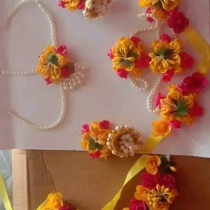 Haldi/Mehendi Jewellery Set