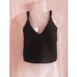 Black Sleeveless Crop Top