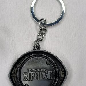 Doctor strange eye of Agamotto keychain marvel key