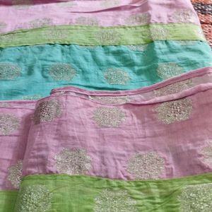 Hi Friends👭👬 Beautiful Cha Deri Silk Dupatta Multi Colours Pink And Blue And Green Size 2 And Half