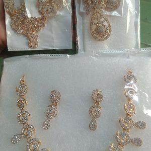 Like New Pack Of 3 Jewellery Set