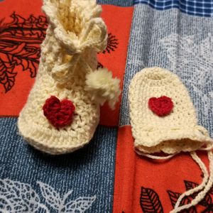 0-6 Months Baby Woolen Mittens And Booties