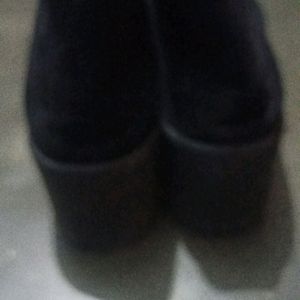 Velvet Black Bootss