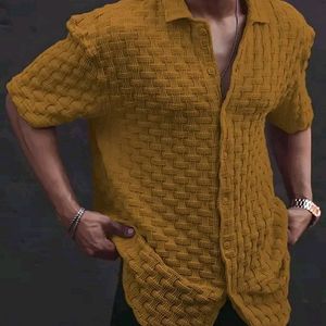 TRENDY MEN'S CHECKS SHIRT