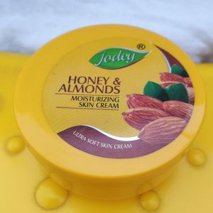 Jodey Honey & Almonds Nourishing Skin Cream with W