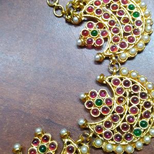 Antique Traditional Stye Gold Jewellery Set