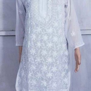 White Chikenkari Kurta 🤍