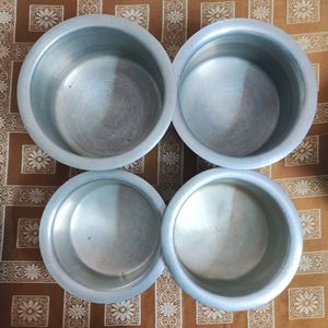 Set Of 4 Aluminium Patilas