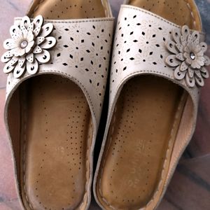 Shoetopia Women Off White Wedges Sandal