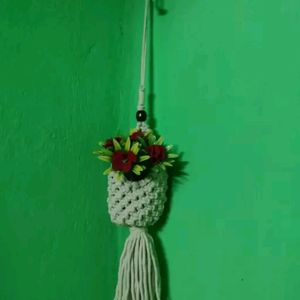 Macrame Plant And Pot Hanger