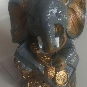 Ganesh Ji Ki Manmohak Murti