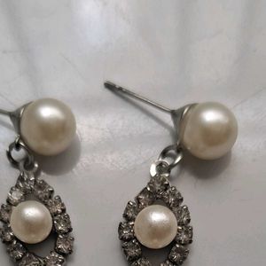 Pearl And Stone Earing