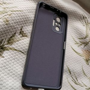 Dress Up Your Phone With This Case