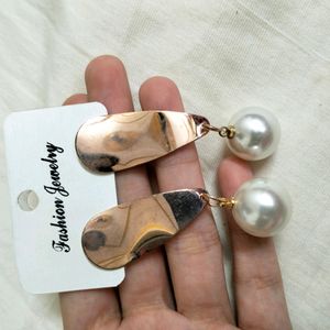 Rose Gold Pearl Drop Earrings