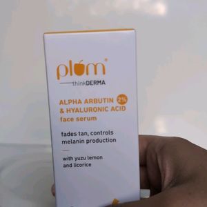 Plum Alpha Arbutin Face Serum