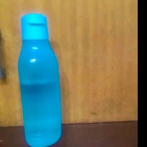 Tupperware Bottle