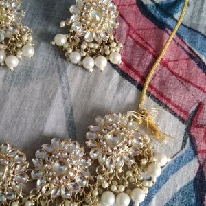 White Jwellery Set