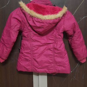 baby girl winter jacket 2 to 4 year...very good condition like new wear only 2 time