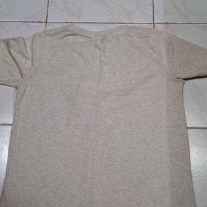 BEIGE TSHIRT FROM MAX