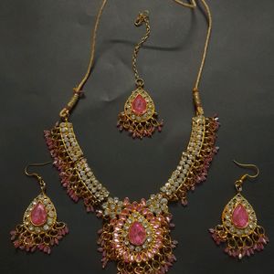 Stone Set Necklace With Mangtika - Extra Pair Tops