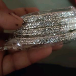 2.6 Bangles