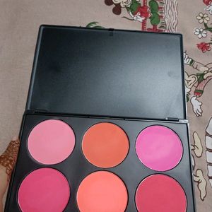 New Blusher Pallet | International Brand