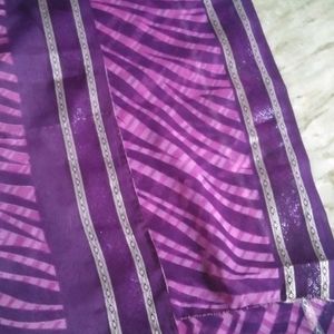 brand new Leheriya purple saree attached फॉल