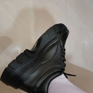 Black Shoes