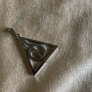 Deathly Hallows pendant