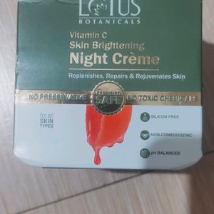 2 Lotus Vitamin C Skin Brightening Night Creme