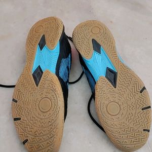 Good Condition Used Badminton Shoes