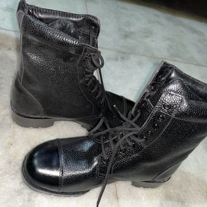 Men Boots To Look Sexy (Unused)