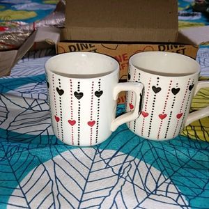 Set Of 2 Heart Print Coffee Mugs 🍺❤️🖤