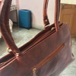 Hand Bag With 3 Compartments