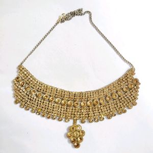 Golden Stone Finished Necklace