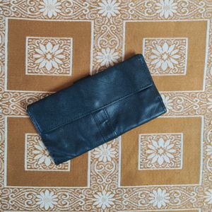 Women's Black Wallet