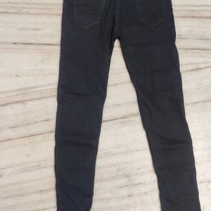 Black Color  Strechble Jeans For Woman ,size 28 ,L