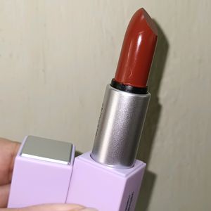 Plum Goodness Derma hues Matte Lipstick