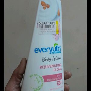 Everyuth Naturals Body Lotion