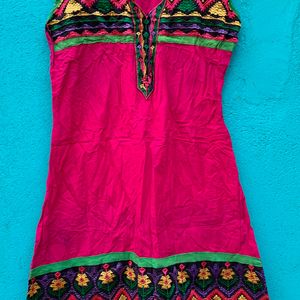 Sleeveless Pink Color Kurta With Attractive Border