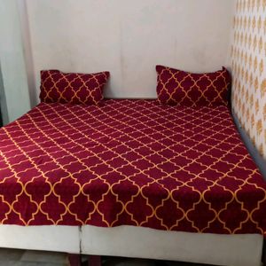 King Size Bedsheet With Pillow Covers