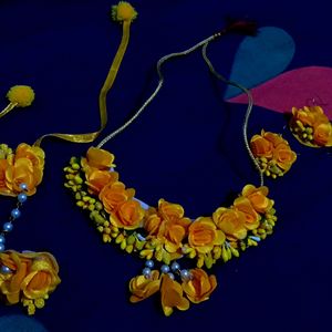 Flower Jewellery Set For Haldi Function