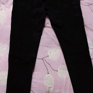 Slim Fit stretchable Women Jeans.