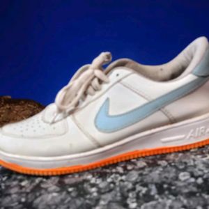 NIKE AIR FORCE SHOES 7UK