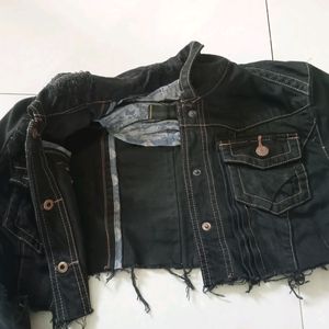 crop denim jacket