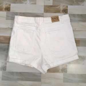 White high waist shorts